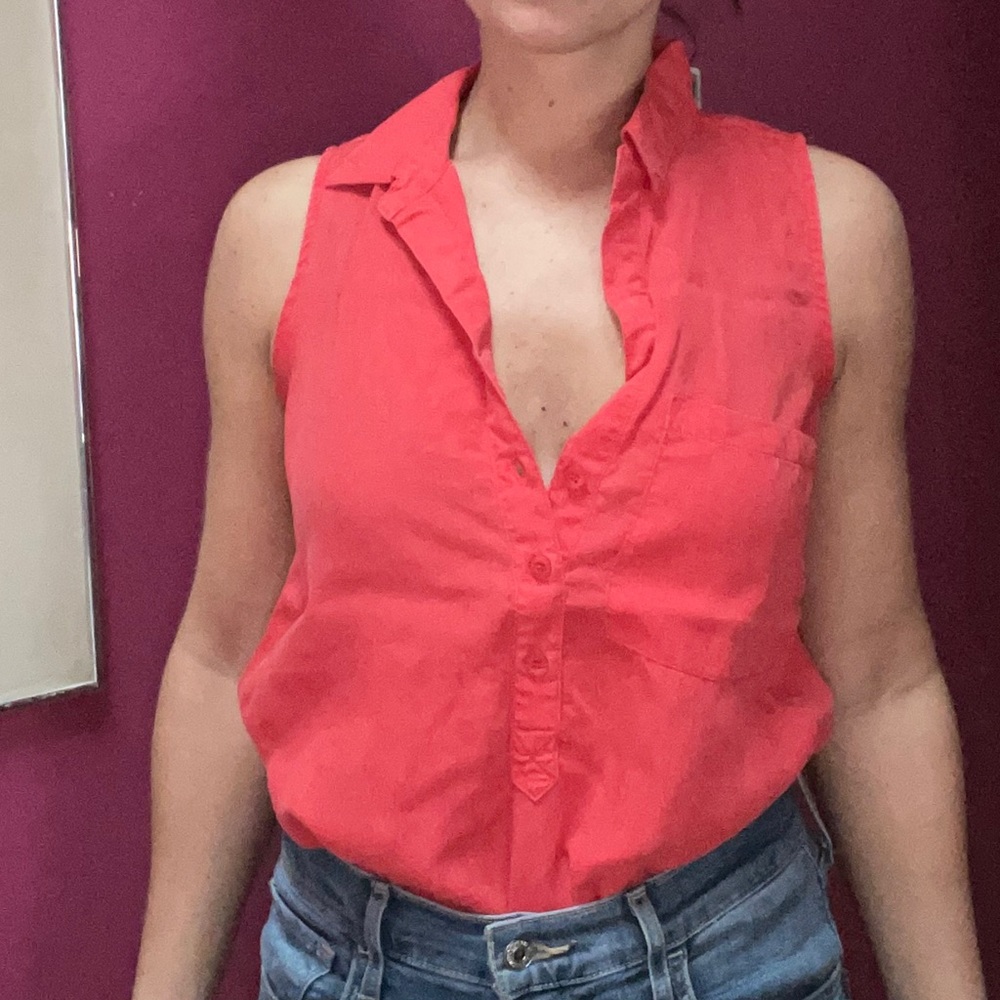 collared button down tank - Picture 2 of 4